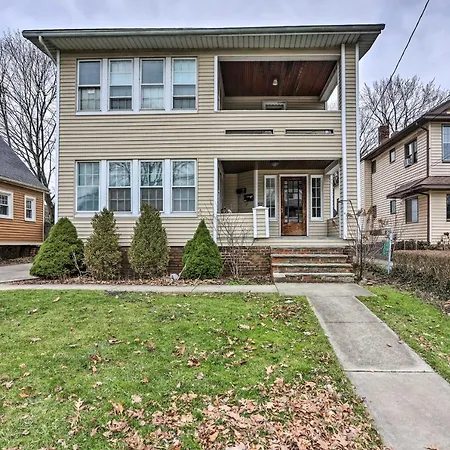 Lakewood Home With Yard About 8 Mi To Cleveland! Esterno foto