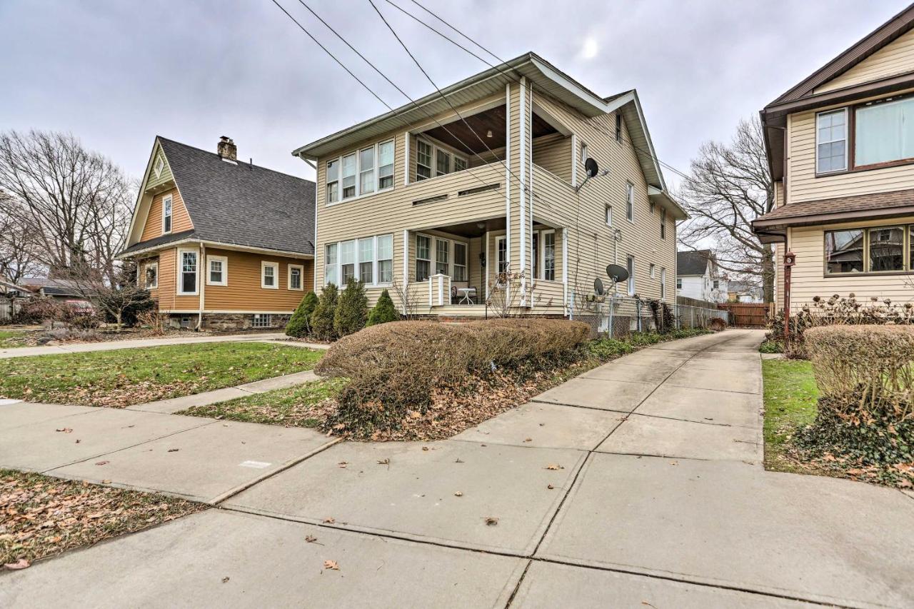 With Yard About 8 Mi To Cleveland! Holiday home Lakewood